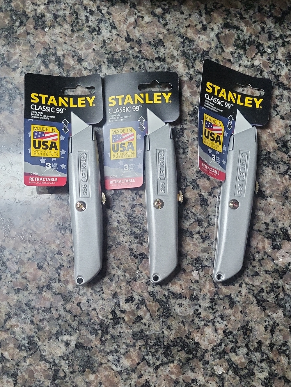 lot of 3 Stanley Classic 99 Retractable Utility Knife rubber grip handle 3 blade